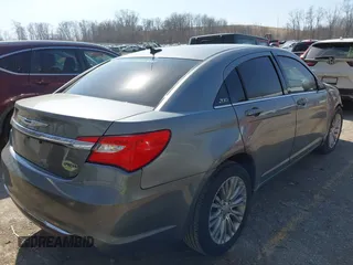 2012 Chrysler 200 LX with VIN 1C3CCBAB3CN117261, listed as a IAAI auction lot 41805821 with 140,292 mi miles. Bid and sale history available at carsss.com. Image 4.