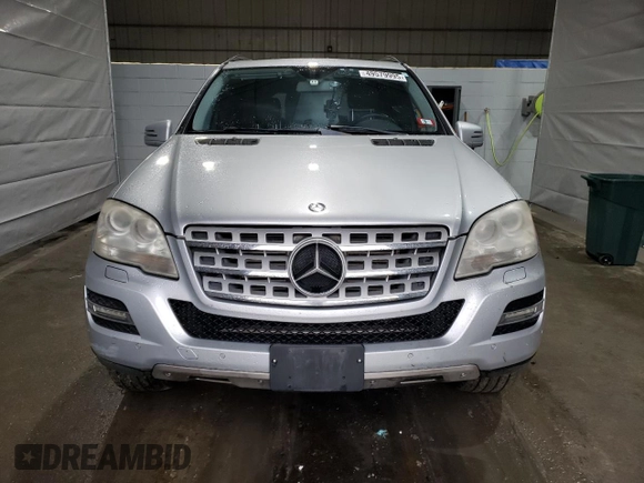 2011 Mercedes-Benz M 350 with VIN 4JGBB2FB6BA632338, listed as a Copart auction lot 49579995 with 135,699 mi miles and Salvage Title. Bid and sale history available at DreamBid. Image 5.
