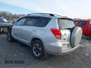 2008 Toyota RAV4 with VIN JTMZD33V286074582, listed as a IAAI auction lot 41586955 with 120,750 mi miles. Bid and sale history available at carsss.com. Image 3.