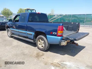 2002 Chevrolet Silverado 1500 LS with VIN 1GCEK19T22Z249188, listed as a IAAI auction lot 42244002 with 209,902 mi miles and . Bid and sale history available at DreamBid. Image 3.