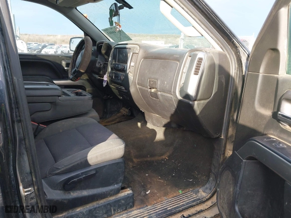 2018 Chevrolet Silverado 1500 LT with VIN 1GCVKREC8JZ311423, listed as a IAAI auction lot 41344463 with 143,650 mi miles. Bid and sale history available at carsss.com. Image 5.