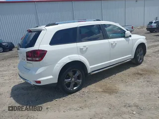 2015 Dodge Journey Crossroad with VIN 3C4PDCGB7FT723142, listed as a IAAI auction lot 42533562 with 217,413 mi miles and . Bid and sale history available at DreamBid. Image 4.