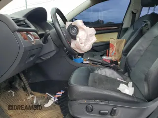 2013 Volkswagen Passat SEL Premium z VIN 1VWCN7A32DC012314, wystawiony jako Copart lot #58093405 z przebiegiem Nie podano mil oraz Szkoda całkowita • Salvage title. Historia ofert i sprzedaży dostępna na DreamBid. Obrazek 7.