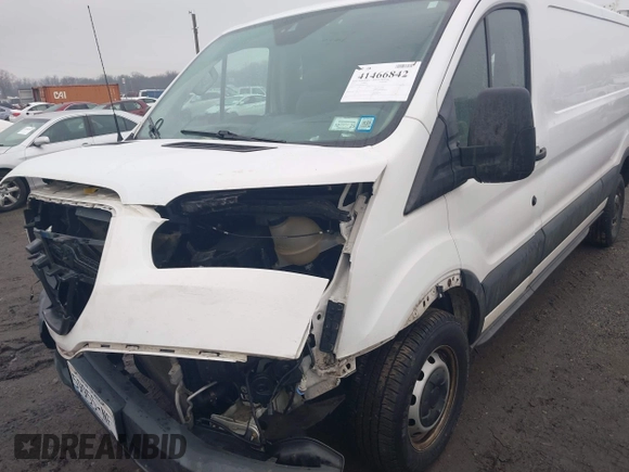 2017 Ford Transit with VIN 1FTYR2ZM3HKA22679, listed as a IAAI auction lot 41466842 with 117,542 mi miles and . Bid and sale history available at DreamBid. Image 6.