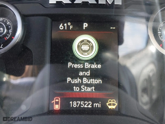 2019 Ram 2500 Big Horn with VIN 3C6UR5DJ8KG570650, listed as a IAAI auction lot 41646906 with 187,522 mi miles. Bid and sale history available at carsss.com. Image 15.