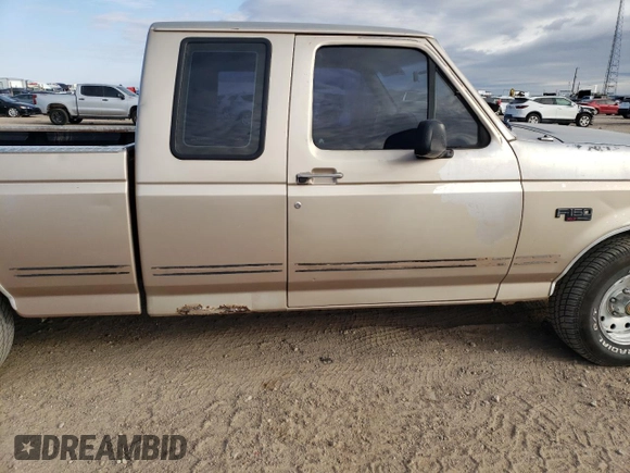 1993 Ford F-150 with VIN 1FTEX15N5PKA64335, listed as a Copart auction lot 84205744 with 278,070 mi miles and Clean Title. Bid and sale history available at carsss.com. Image 10.