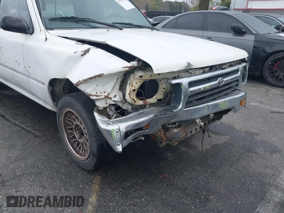 1992 Toyota Pickup DLX with VIN JT4RN93P9N5064411, listed as a IAAI auction lot 41787535 with 170,294 mi miles and . Bid and sale history available at DreamBid. Image 18.