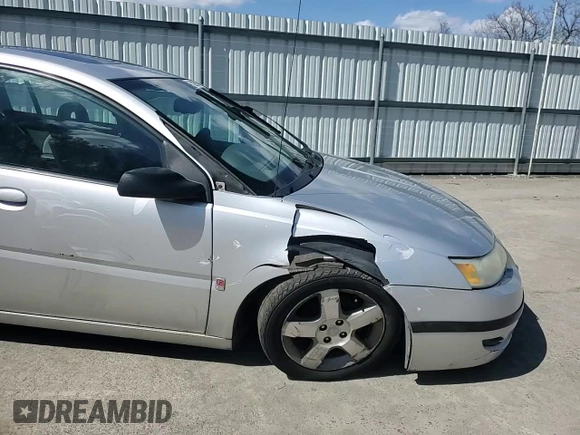 2006 Saturn ION z VIN 1G8AL58B56Z136492, wystawiony jako Copart lot #52090575 z przebiegiem 74 628 mil mil oraz Szkody całkowita. Historia ofert i sprzedaży dostępna na DreamBid. Obrazek 11.