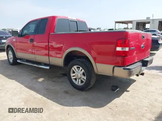 2004 Ford F-150 XL z VIN 1FTPX12574NC21791, wystawiony jako IAAI lot #42304925 z przebiegiem 122 061 mil mil oraz . Historia ofert i sprzedaży dostępna na DreamBid. Obrazek 3.