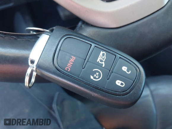 2018 Jeep Cherokee Limited с VIN 1C4PJLDB2JD620416, выставлен на аукционе IAAI как лот 41818047 с пробегом 68 461 миль миль и . История ставок и продаж доступна на DreamBid. Изображение 11.