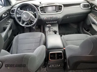 2018 Kia Sorento LX with VIN 5XYPG4A5XJG374879, listed as a Copart auction lot 53319395 with 121,443 mi miles and Clean Title. Bid and sale history available at DreamBid. Image 8.