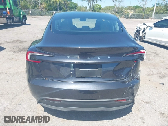 2025 Tesla Model 3 Long Range with VIN 5YJ3E1EA5SF902847, listed as a IAAI auction lot 41776081 with 2,461 mi miles and . Bid and sale history available at carsss.com. Image 16.