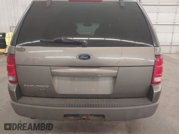 2002 Ford Explorer XLT z VIN 1FMZU73K92ZC68685, wystawiony jako IAAI lot #42710648 z przebiegiem 223 924 mil mil oraz . Historia ofert i sprzedaży dostępna na DreamBid. Obrazek 6.