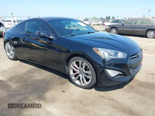 2013 Hyundai Genesis Coupe Track z VIN KMHHU6KJXDU113335, wystawiony jako IAAI lot #42157838 z przebiegiem 128 366 mil mil oraz . Historia ofert i sprzedaży dostępna na DreamBid. Obrazek 1.