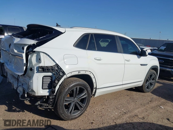 2021 Volkswagen Atlas SE with VIN 1V2PE2CA4MC203850, listed as a IAAI auction lot 41634034 with 56,336 mi miles and . Bid and sale history available at DreamBid. Image 14.