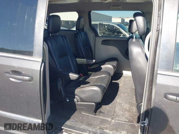 2012 Chrysler Town & Country Touring with VIN 2C4RC1BG1CR401016, listed as a IAAI auction lot 42086972 with 145,373 mi miles. Bid and sale history available at carsss.com. Image 8.
