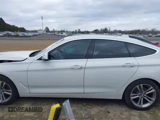 2019 BMW 3 Series 330i xDrive with VIN WBA8Z9C5XKB220819, listed as a IAAI auction lot 41619909 with 46,587 mi miles and . Bid and sale history available at carsss.com. Image 15.