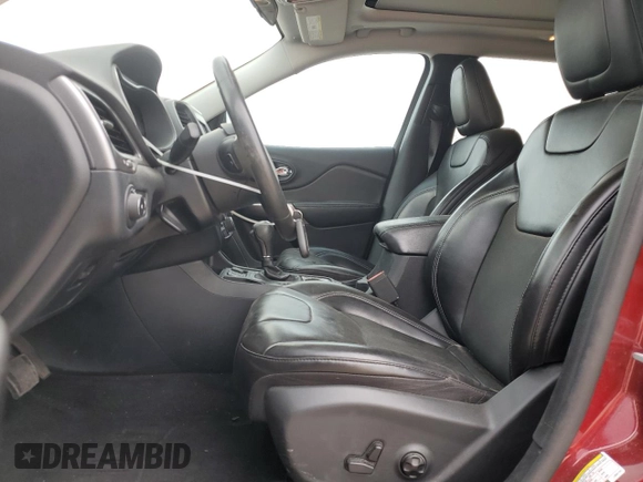 2020 Jeep Cherokee Altitude with VIN 1C4PJLLB4LD581137, listed as a Copart auction lot 55082395 with 63,685 mi miles and Salvage title. Bid and sale history available at DreamBid. Image 7.