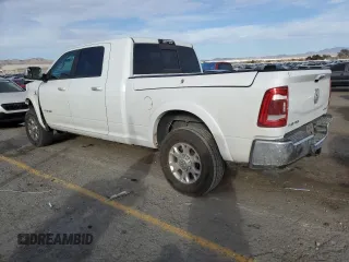 2020 Ram 3500 Laramie z VIN 3C63R3MLXLG293695, wystawiony jako Copart lot #45008095 z przebiegiem 102 028 mil mil oraz Szkoda całkowita • Salvage title. Historia ofert i sprzedaży dostępna na DreamBid. Obrazek 2.