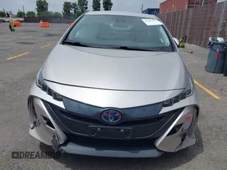2017 Toyota Prius Plus with VIN JTDKARFP2H3062718, listed as a IAAI auction lot 42207527 with 91,707 mi miles and . Bid and sale history available at DreamBid. Image 12.