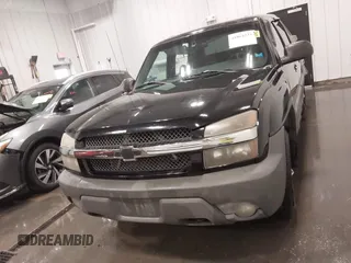 2002 Chevrolet Avalanche with VIN 3GNEC13TX2G139969, listed as a IAAI auction lot 41864534 with 187,150 mi miles and . Bid and sale history available at DreamBid. Image 13.