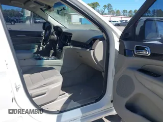 2011 Jeep Grand Cherokee Laredo with VIN 1J4RS4GG0BC573388, listed as a IAAI auction lot 41875998 with Not Provided miles and . Bid and sale history available at DreamBid. Image 5.