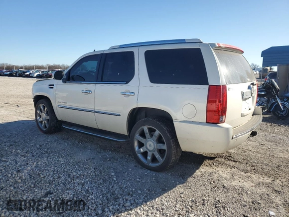 2008 Cadillac Escalade z VIN 1GYFK63898R227231, wystawiony jako Copart lot #46340945 z przebiegiem 166 797 mil mil oraz Szkoda całkowita • Salvage title. Historia ofert i sprzedaży dostępna na DreamBid. Obrazek 2.