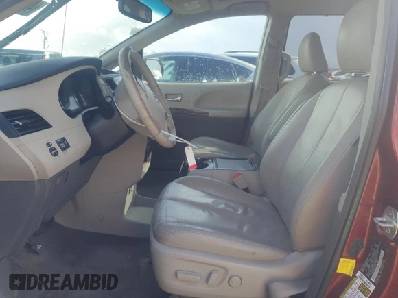 2012 Toyota Sienna XLE with VIN 5TDDK3DC0CS033695, listed as a Copart auction lot 49472385 with 190,954 mi miles and Clean Title. Bid and sale history available at carsss.com. Image 7.