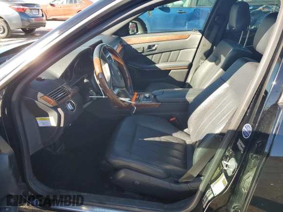 2013 Mercedes-Benz E 550 Sport z VIN WDDHF9BB7DA722074, wystawiony jako Copart lot #83458924 z przebiegiem 159 755 mil mil oraz Szkoda całkowita • Salvage title. Historia ofert i sprzedaży dostępna na DreamBid. Obrazek 7.
