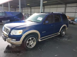 2006 Ford Explorer Eddie Bauer with VIN 1FMEU74E56UA77582, listed as a IAAI auction lot 41846582 with 231,160 mi miles. Bid and sale history available at carsss.com. Image 2.