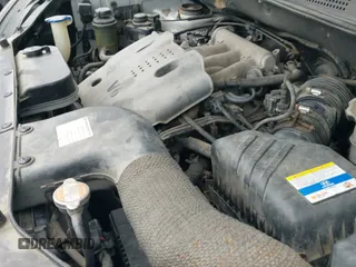 2008 Hyundai Tucson SE with VIN KM8JN72D98U844679, listed as a IAAI auction lot 43042104 with 101,736 mi miles and . Bid and sale history available at DreamBid. Image 18.