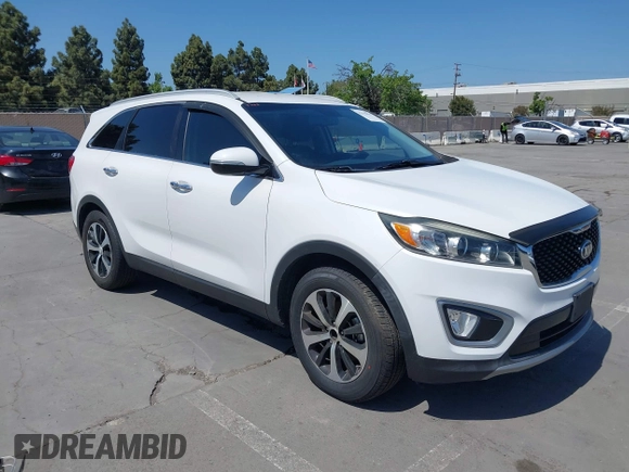 2017 Kia Sorento EX with VIN 5XYPHDA1XHG277668, listed as a IAAI auction lot 42178919 with 118,189 mi miles and . Bid and sale history available at carsss.com. Image 1.
