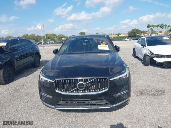 2023 Volvo XC60 Plus Bright Theme with VIN YV4L12DN9P1194699, listed as a IAAI auction lot 40881544 with 9,251 mi miles. Bid and sale history available at carsss.com. Image 12.