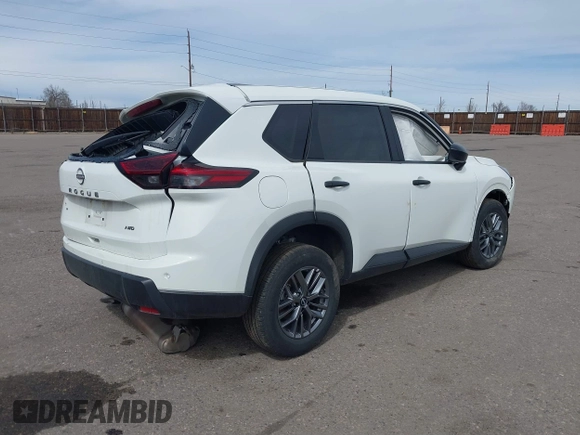 2024 Nissan Rogue S with VIN 5N1BT3AB8RC700521, listed as a IAAI auction lot 41815331 with Not Provided miles. Bid and sale history available at carsss.com. Image 4.