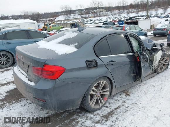 2017 BMW 3 Series 330i xDrive with VIN WBA8D9G50HNU60185, listed as a IAAI auction lot 41386711 with 1 mi miles. Bid and sale history available at carsss.com. Image 4.