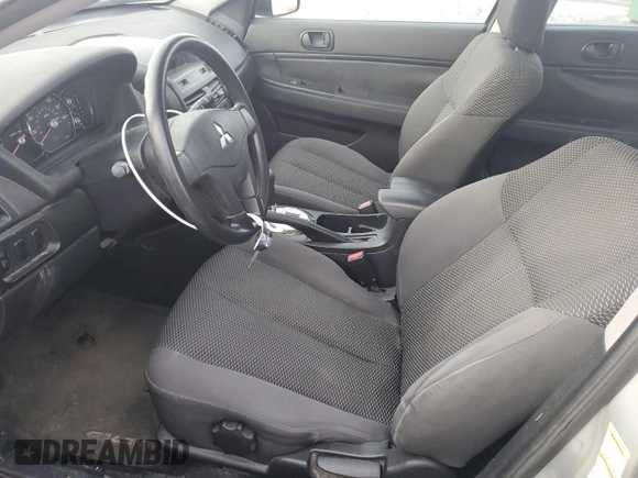 2007 Mitsubishi Galant DE z VIN 4A3AB26F27E034179, wystawiony jako Copart lot #88202485 z przebiegiem 197 830 mil mil oraz Szkody całkowita. Historia ofert i sprzedaży dostępna na DreamBid. Obrazek 7.
