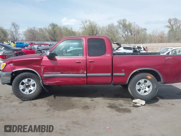 2001 Toyota Tundra SR5 with VIN 5TBRT34171S211237, listed as a IAAI auction lot 41980162 with 390,216 mi miles. Bid and sale history available at carsss.com. Image 13.