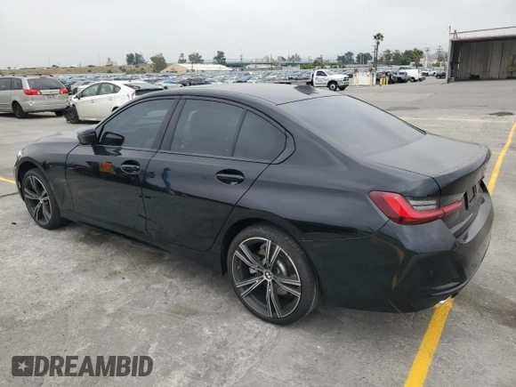 2023 BMW 3 Series 330i z VIN 3MW69FF05P8D51932, wystawiony jako Copart lot #54539205 z przebiegiem Nie podano mil oraz Szkoda całkowita • Salvage title. Historia ofert i sprzedaży dostępna na DreamBid. Obrazek 2.