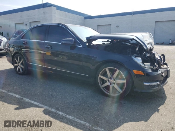 2014 Mercedes-Benz C 250 Sport с VIN WDDGF4HBXEA956765, выставлен на аукционе Copart как лот 60858855 с пробегом 113 149 миль миль и Чистый • Clean title. История ставок и продаж доступна на DreamBid. Изображение 4.