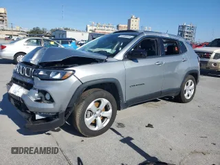 2022 Jeep Compass Latitude with VIN 3C4NJDBB7NT141571, listed as a Copart auction lot 45986455 with Not Provided miles and Salvage Title. Bid and sale history available at DreamBid. Image 1.