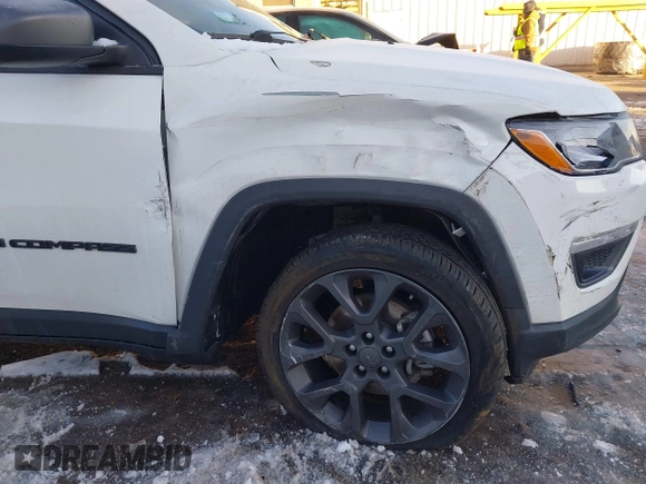 2021 Jeep Compass 80th Anniversary with VIN 3C4NJCEB4MT518183, listed as a IAAI auction lot 41355415 with 45,445 mi miles and . Bid and sale history available at carsss.com. Image 6.