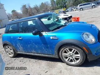 2011 MINI Hardtop S with VIN WMWSV3C57BTY24448, listed as a IAAI auction lot 42078399 with 166,033 mi miles and . Bid and sale history available at DreamBid. Image 12.