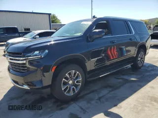 2021 Chevrolet Suburban LT z VIN 1GNSCCKD7MR136894, wystawiony jako Copart lot #48788605 z przebiegiem 57 933 mil mil oraz Szkoda całkowita • Salvage title. Historia ofert i sprzedaży dostępna na DreamBid. Obrazek 1.