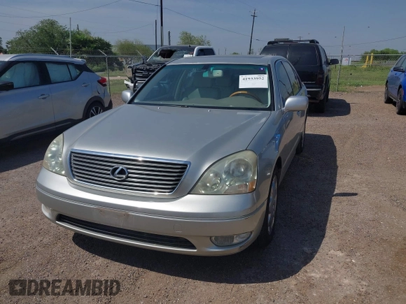 2001 Lexus LS 430 with VIN JTHBN30F510043149, listed as a IAAI auction lot 41933952 with 179,655 mi miles. Bid and sale history available at carsss.com. Image 6.