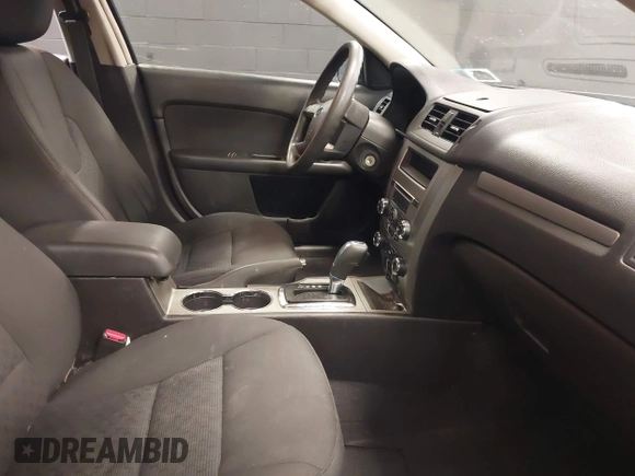 2010 Ford Fusion SE with VIN 3FAHP0HA4AR213990, listed as a IAAI auction lot 41987328 with 159,593 mi miles and . Bid and sale history available at carsss.com. Image 5.