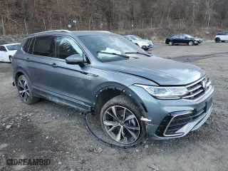 2024 Volkswagen Tiguan SEL R-Line with VIN 3VV4B7AX9RM160230, listed as a Copart auction lot 41581845 with 295 mi miles and Salvage Title. Bid and sale history available at carsss.com. Image 4.