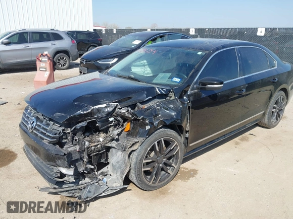 2015 Volkswagen Passat SEL Premium z VIN 1VWCV7A30FC024271, wystawiony jako IAAI lot #41788754 z przebiegiem 108 278 mil mil oraz . Historia ofert i sprzedaży dostępna na DreamBid. Obrazek 17.