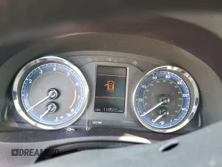 2019 Toyota Corolla L z VIN 5YFBURHE9KP886460, wystawiony jako Copart lot #54403735 z przebiegiem 118 582 mil mil oraz Szkoda całkowita • Salvage title. Historia ofert i sprzedaży dostępna na DreamBid. Obrazek 9.