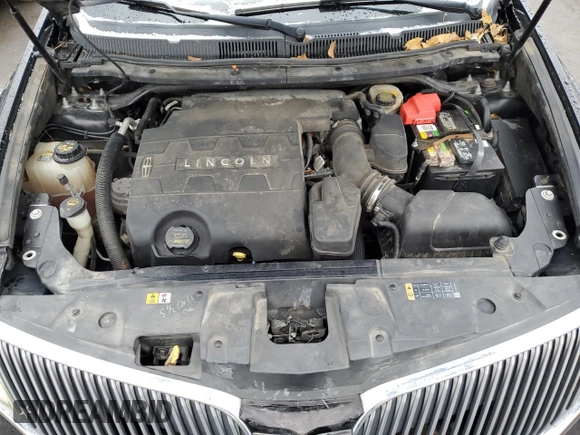 2014 Lincoln MKT with VIN 2LMHJ5FK9EBL50142, listed as a Copart auction lot 85564374 with 180,263 mi miles and Salvage Title. Bid and sale history available at DreamBid. Image 12.