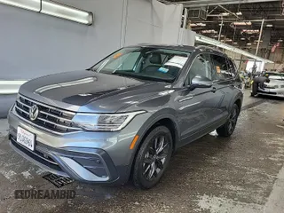 2024 Volkswagen Tiguan SE с VIN 3VV3B7AX1RM108036, выставлен на аукционе IAAI как лот 42796415 с пробегом 37 805 миль миль и . История ставок и продаж доступна на DreamBid. Изображение 1.